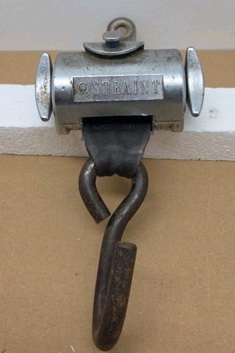 Straint wheelchair retractor - q,